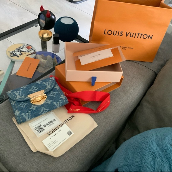 ****SOLD*****Louis Vuitton M82959 2024 Denim Victorine Wallet - Picture 4 of 16